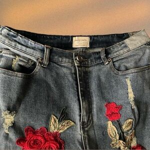 Embroidered flower Denim Jeans
